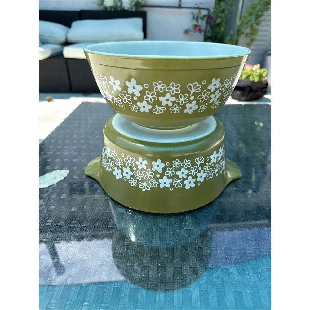 Pyrex Spring Blossom Avocado Green Daisy Cinderella Mixing Bowls Set Of 2